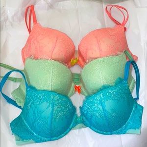 Victoria’s Secret Very Sexy Push-up Bra Lot